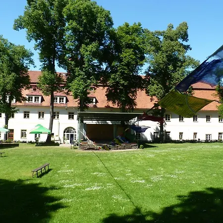 מלון Tynec Týnec nad Sázavou